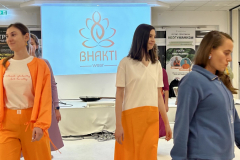 fashion_show_yoga_festival_eco_friendly_clothing_bhakti_wear_fall_white_orange_15