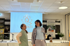 fashion_show_yoga_festival_eco_friendly_clothing_bhakti_wear_fall_white_orange_19