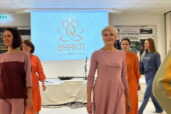 fashion_show_yoga_festival_eco_friendly_clothing_bhakti_wear_fall_white_orange_9