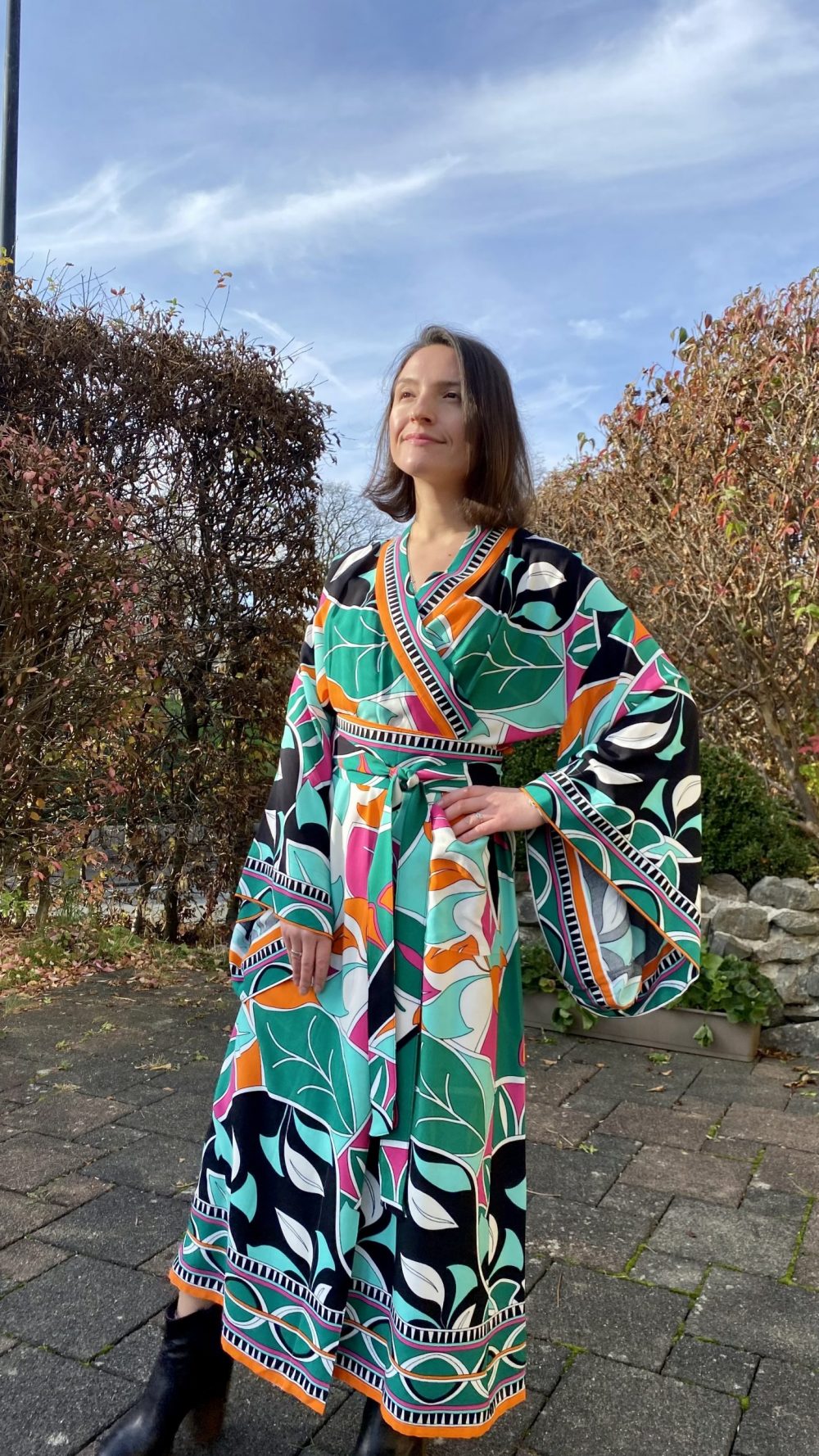 Kimono-Kleid mit Print – Bild 9