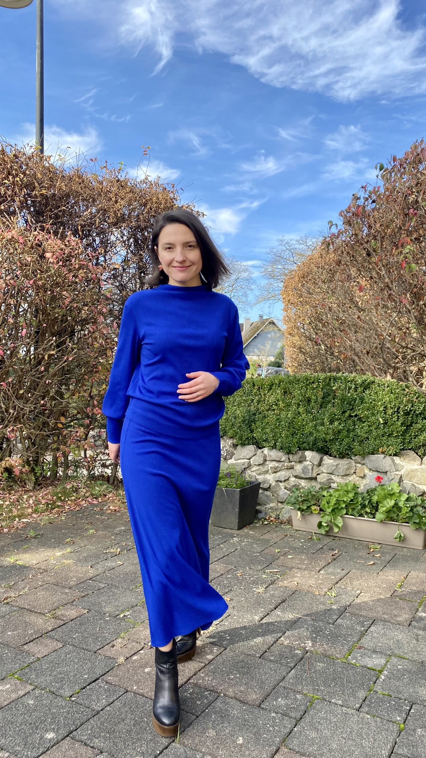 Longsleeve and skirt