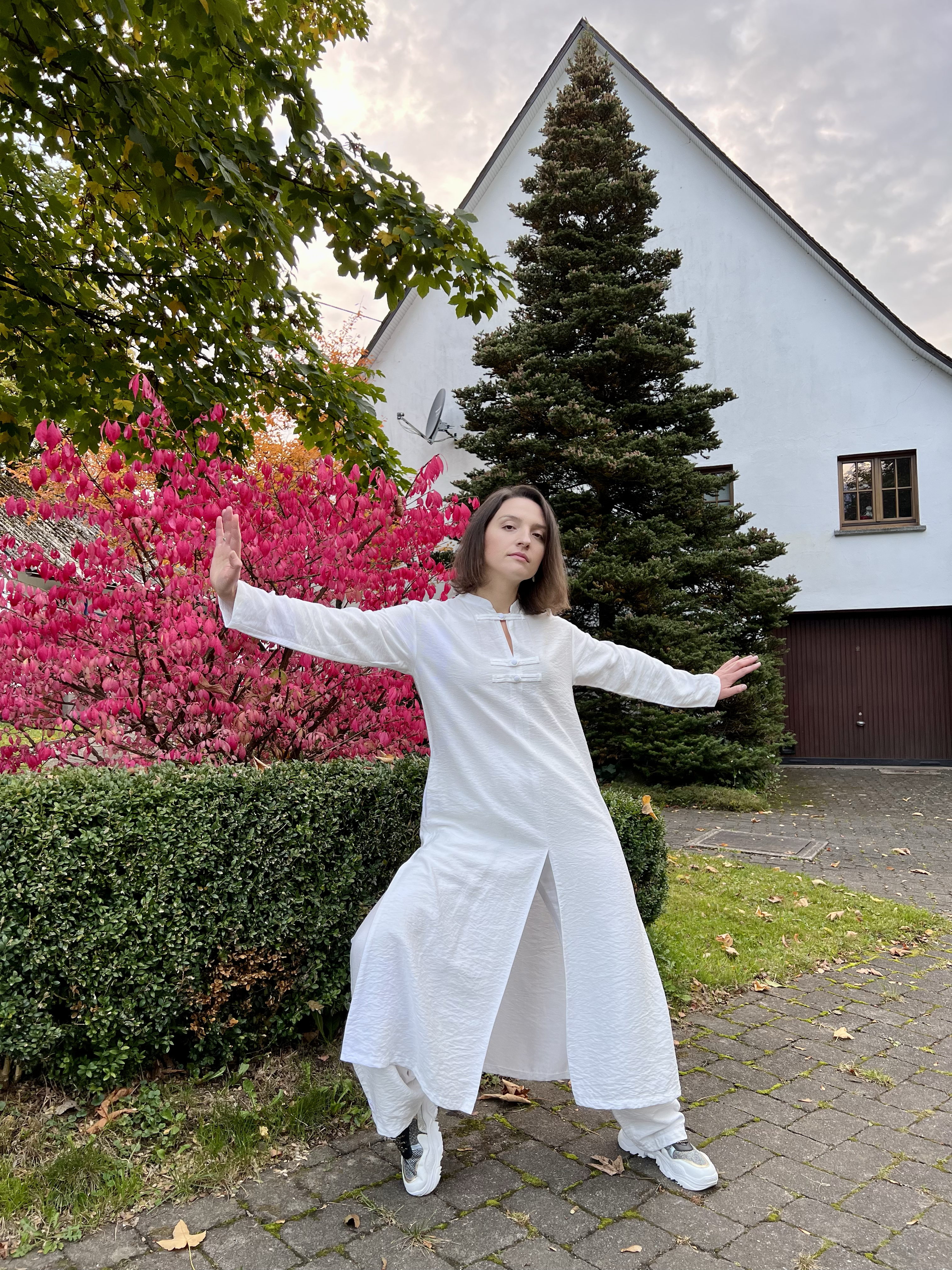 Tunic shirt and wide trousers - Image 13