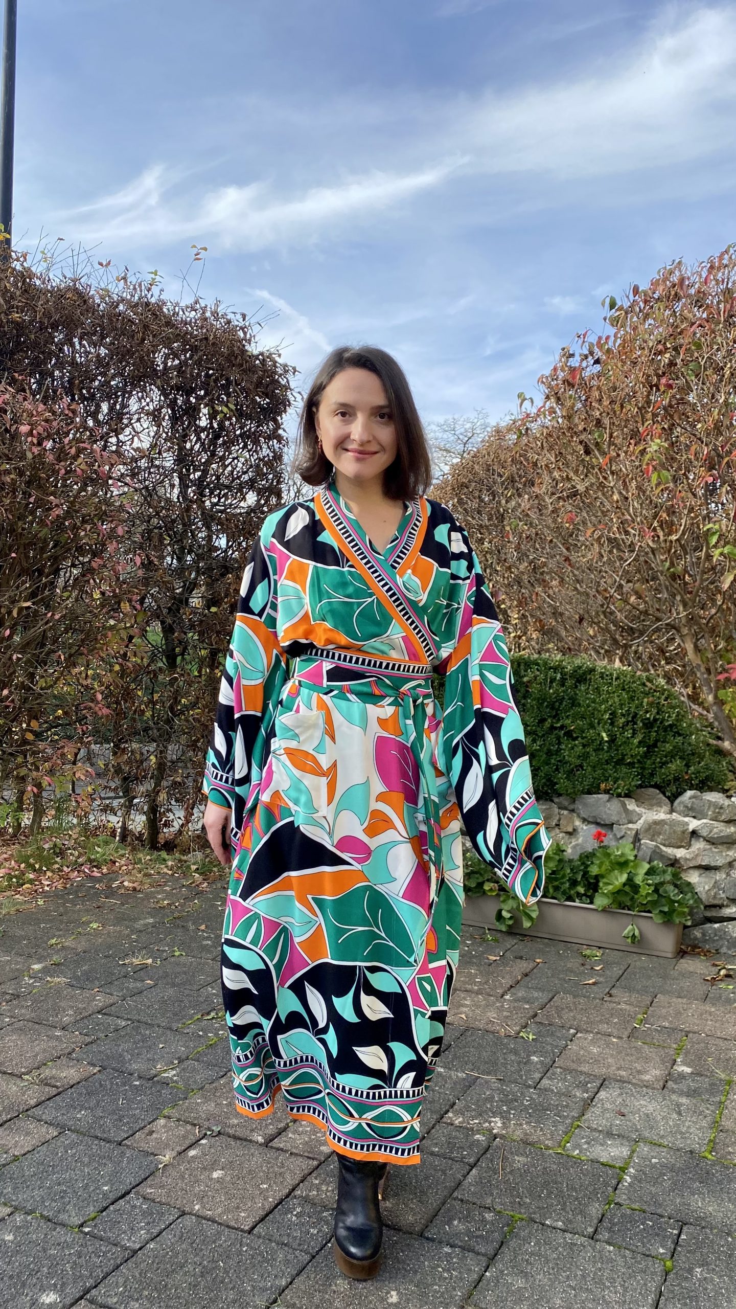Kimono-Kleid mit Print – Bild 3