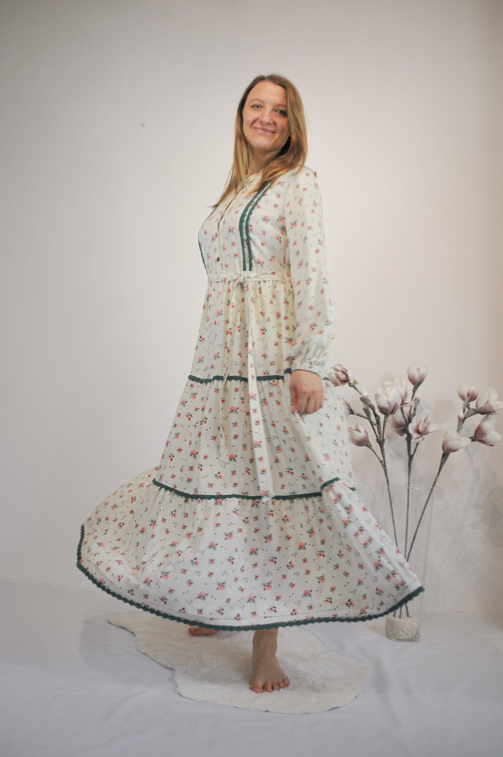 Dress with tiered skirt and floral print