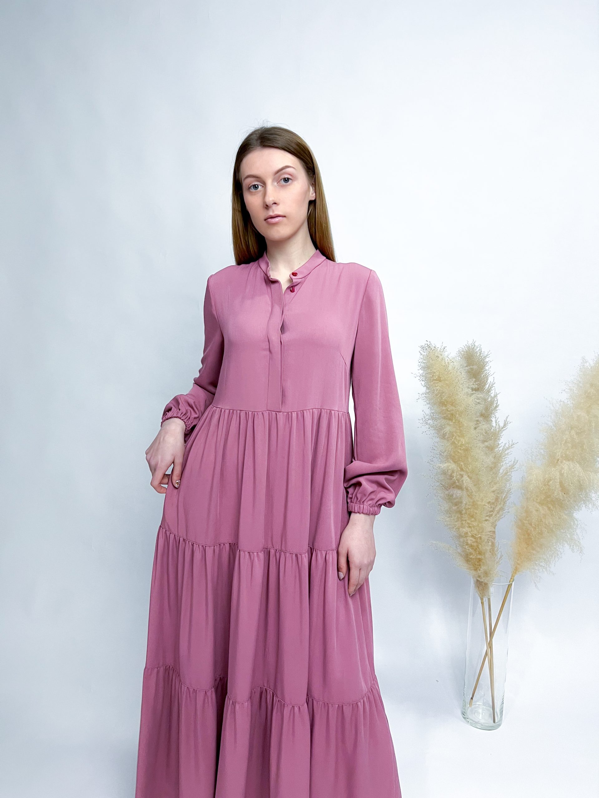 Kleid mit Stufenrock einfarbig – Bild 11