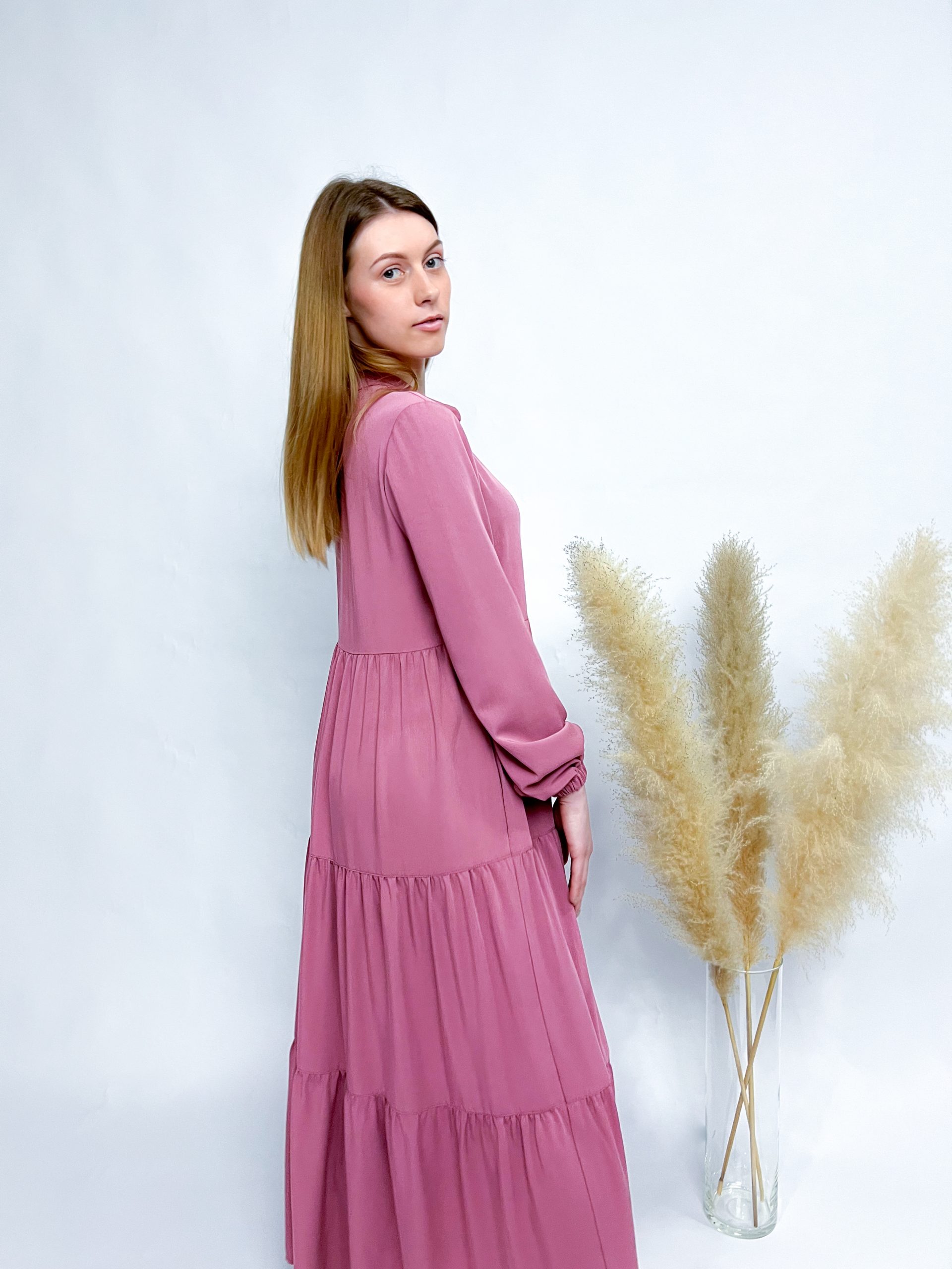 Kleid mit Stufenrock einfarbig – Bild 8
