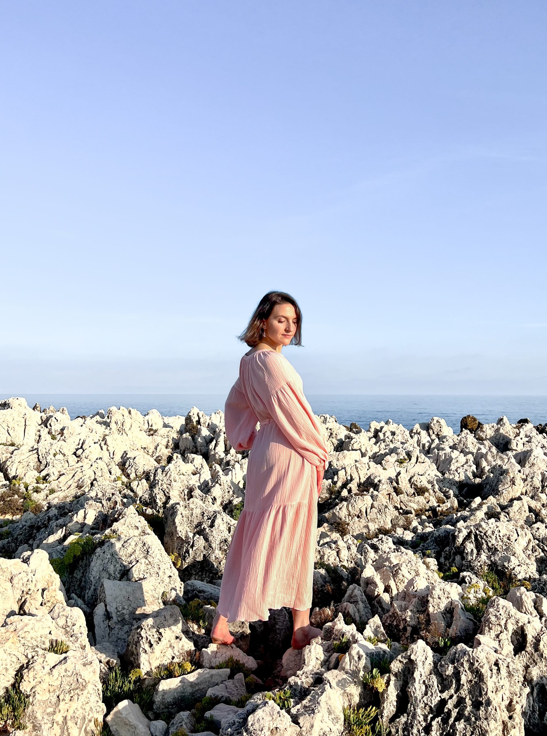 Kleid mit voluminösen Raglanärmeln – Bild 18