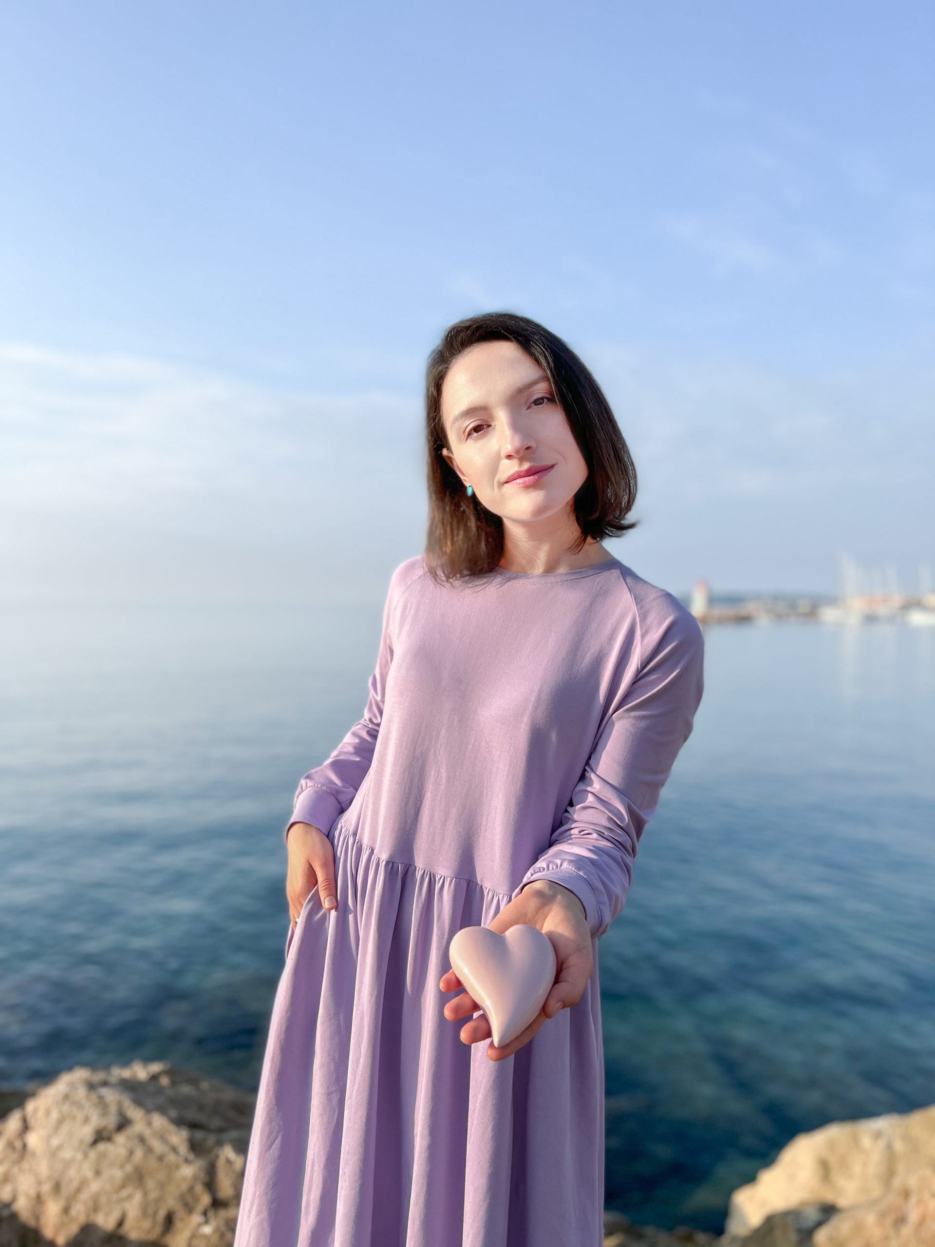 Kleid mit gerafftem Rock – Bild 11
