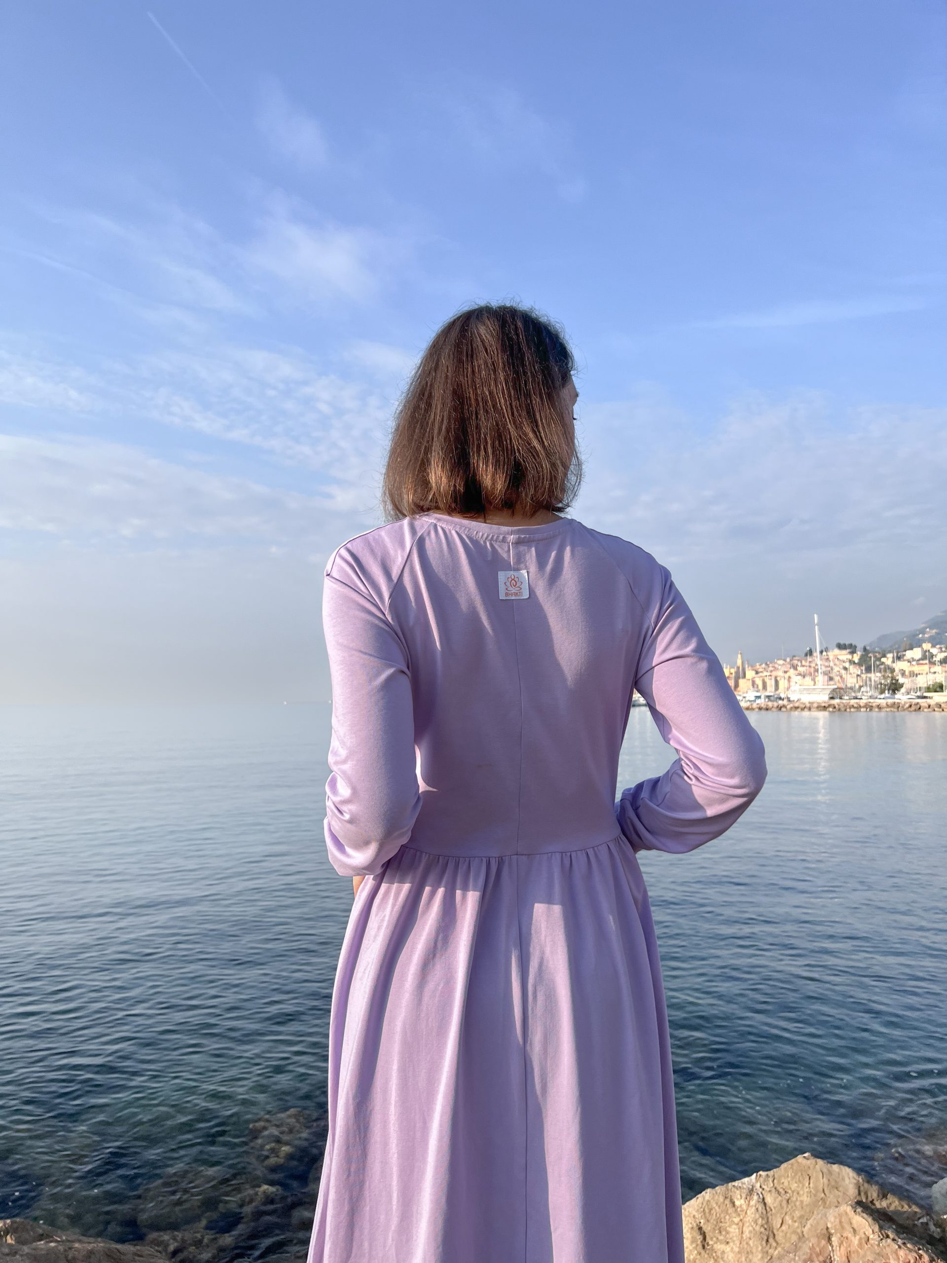 Kleid mit gerafftem Rock – Bild 5