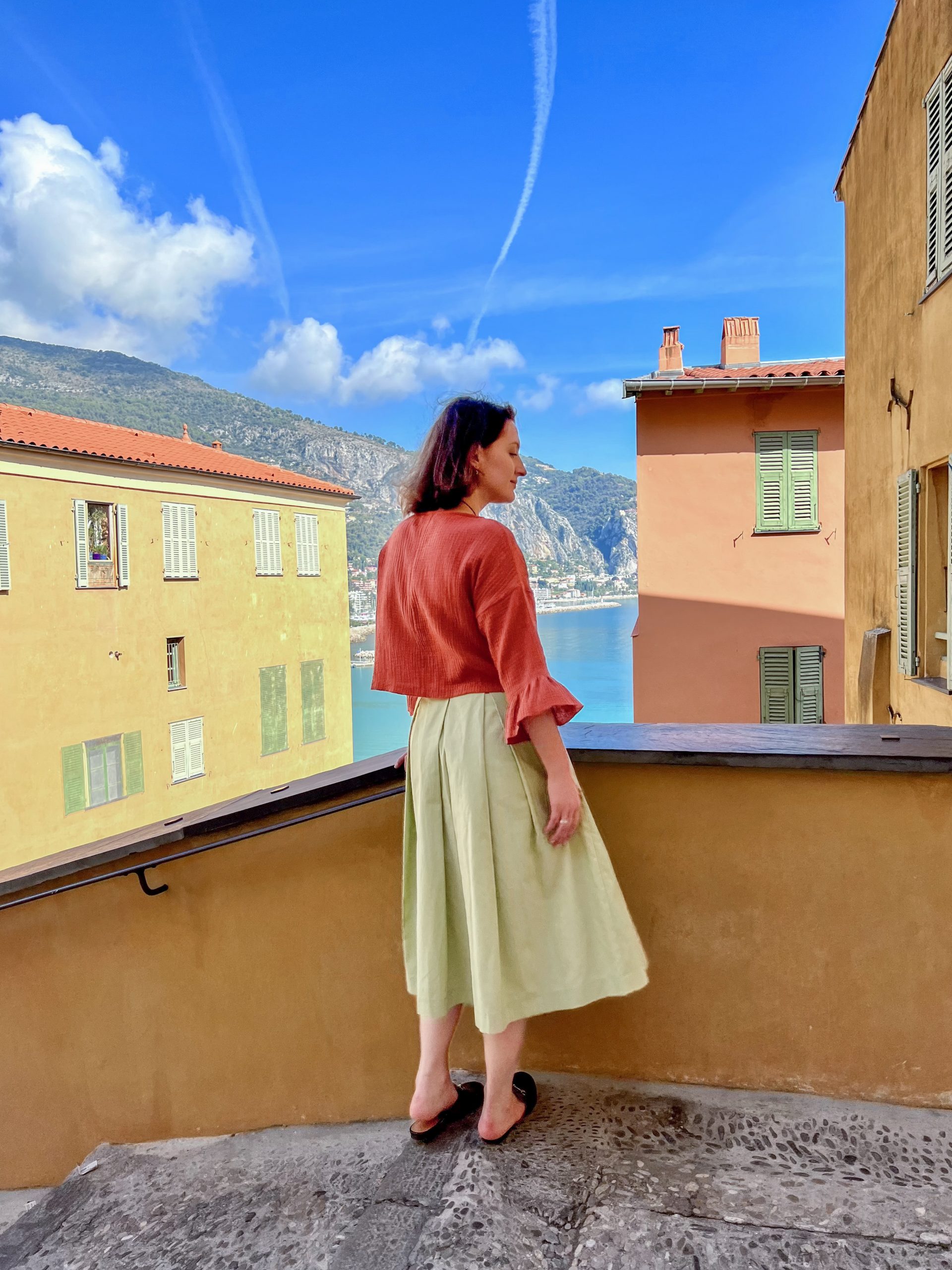Blouse and skirt - Image 3