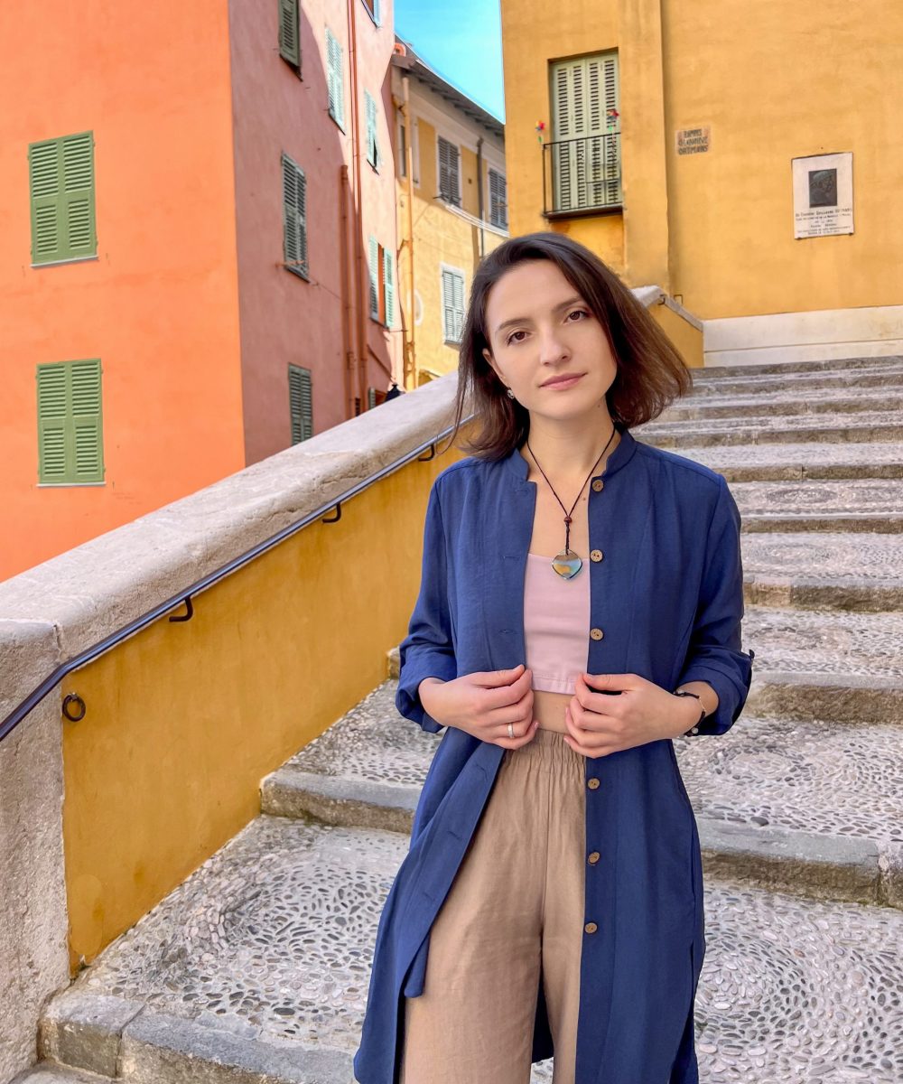 Elongated shirt and wide trousers - Image 17